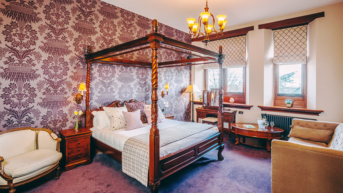 Two Feature Bedrooms | Stanbrook Abbey Hotel